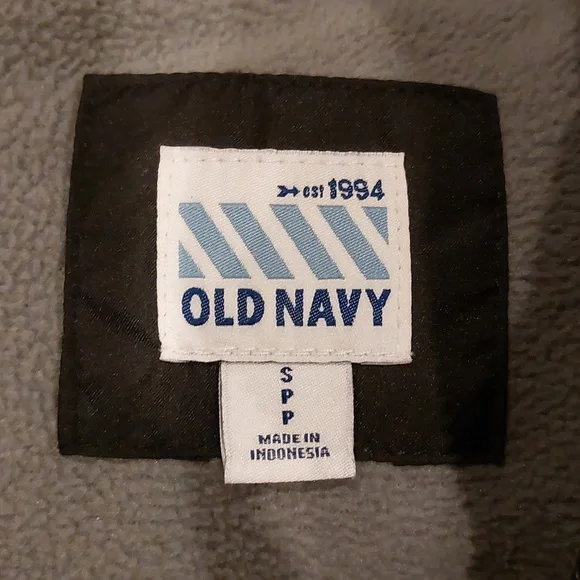 Old Navy Black Puffer Vest - Picture 2 of 3